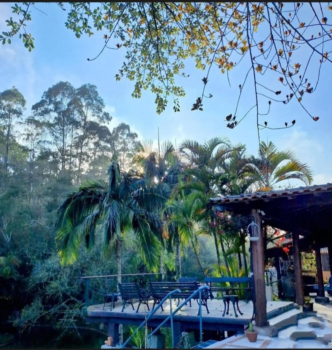 Chacara Ladeira De Pedra Villa Salesopolis Luaran gambar